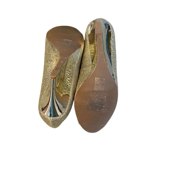 Le Chateau Silver Glitz Open Toe Wedge Heel Shoes- Size 9 - Picture 4 of 10